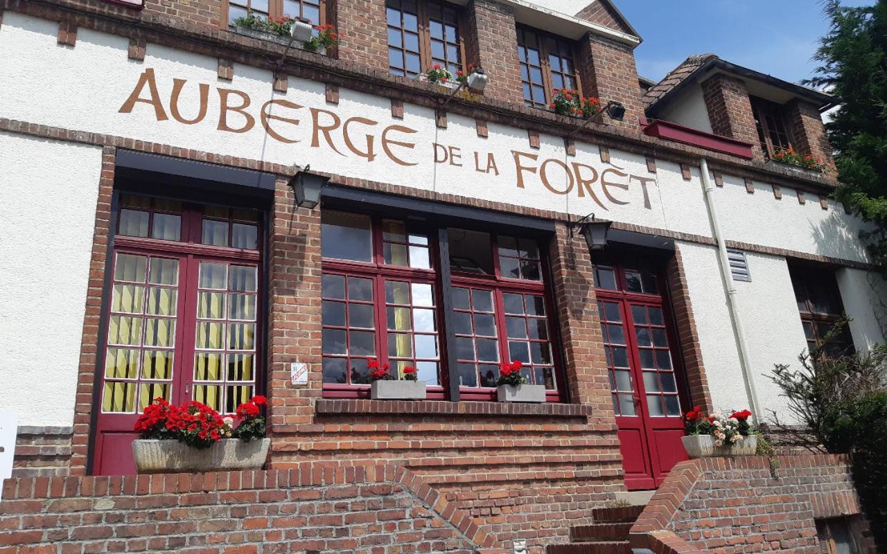 Logis Hotel & Restaurant - Auberge De La Foret Hazebrouck Bagian luar foto